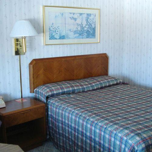 ווטרטאון Rainbow Motel חדר תמונה